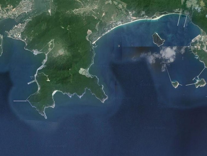 Quân cảng tàu sân bay ở Tam Á, đảo Hải Nam, Trung Quốc (nguồn: google)